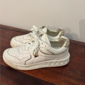 Valentino Garavani One Stud Sneakers